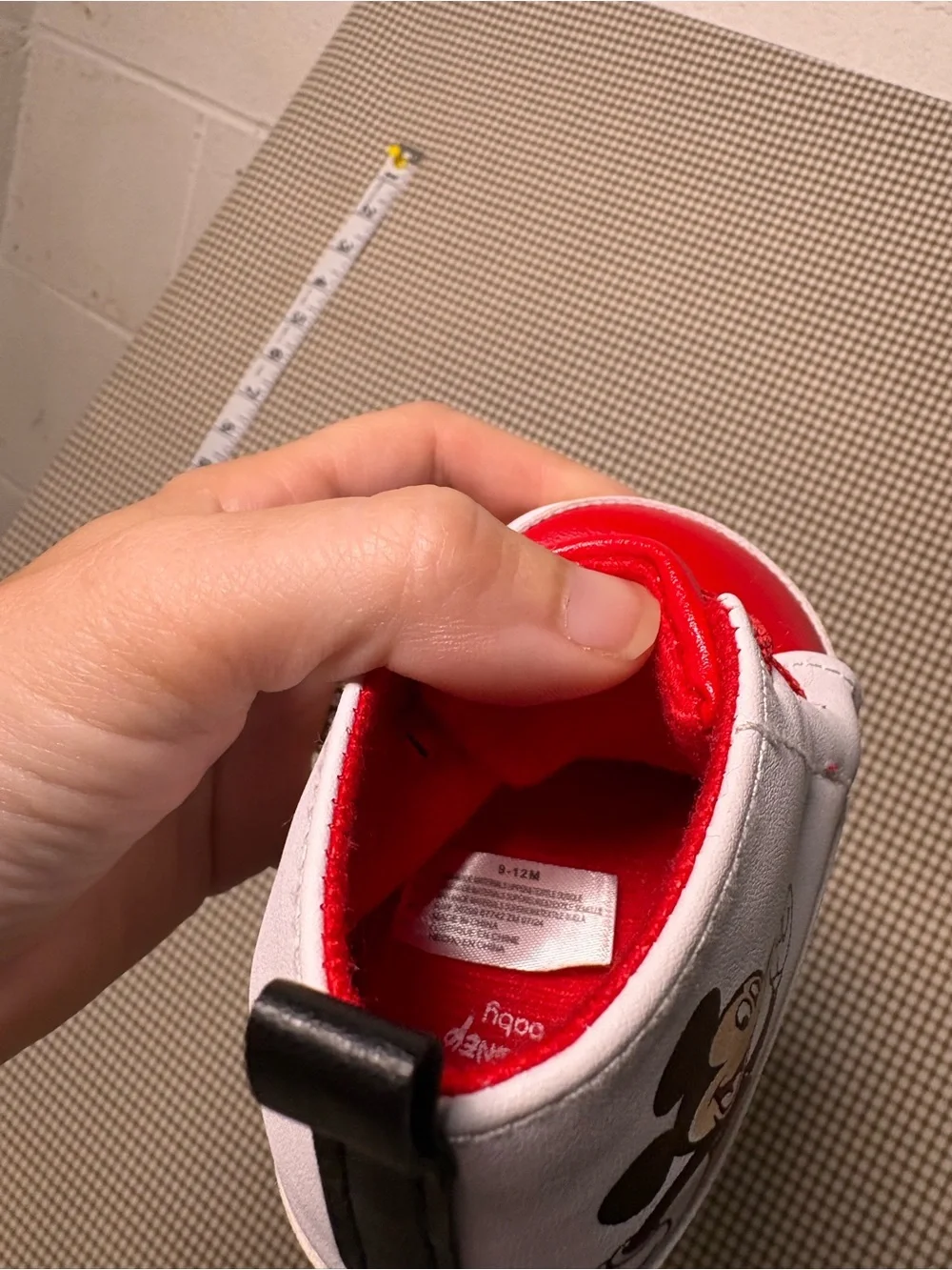 Disney Baby Mickey Mouse Soft Sole Crib Shoes Red White Size 9-12 Months